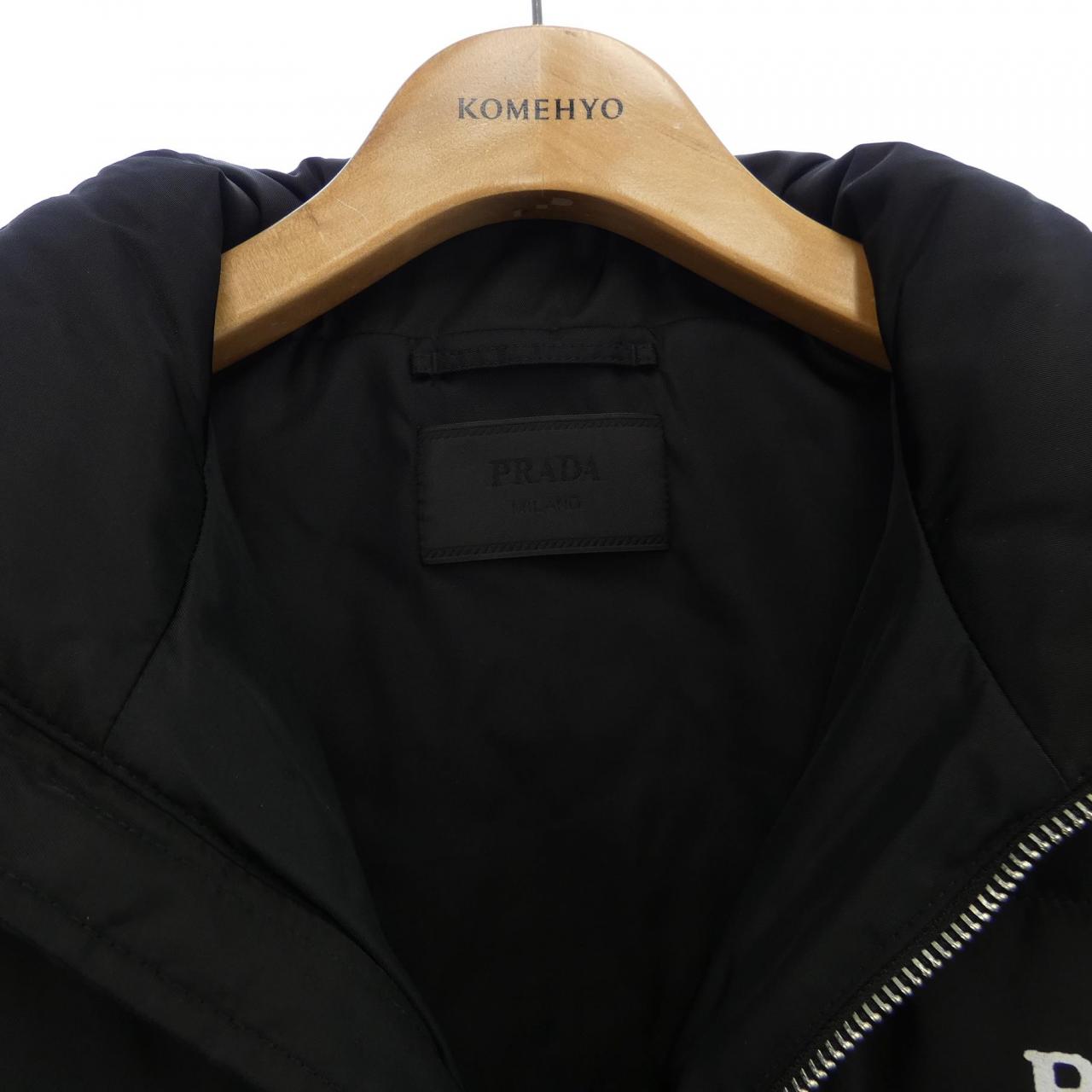 プラダ PRADA ダウンジャケット