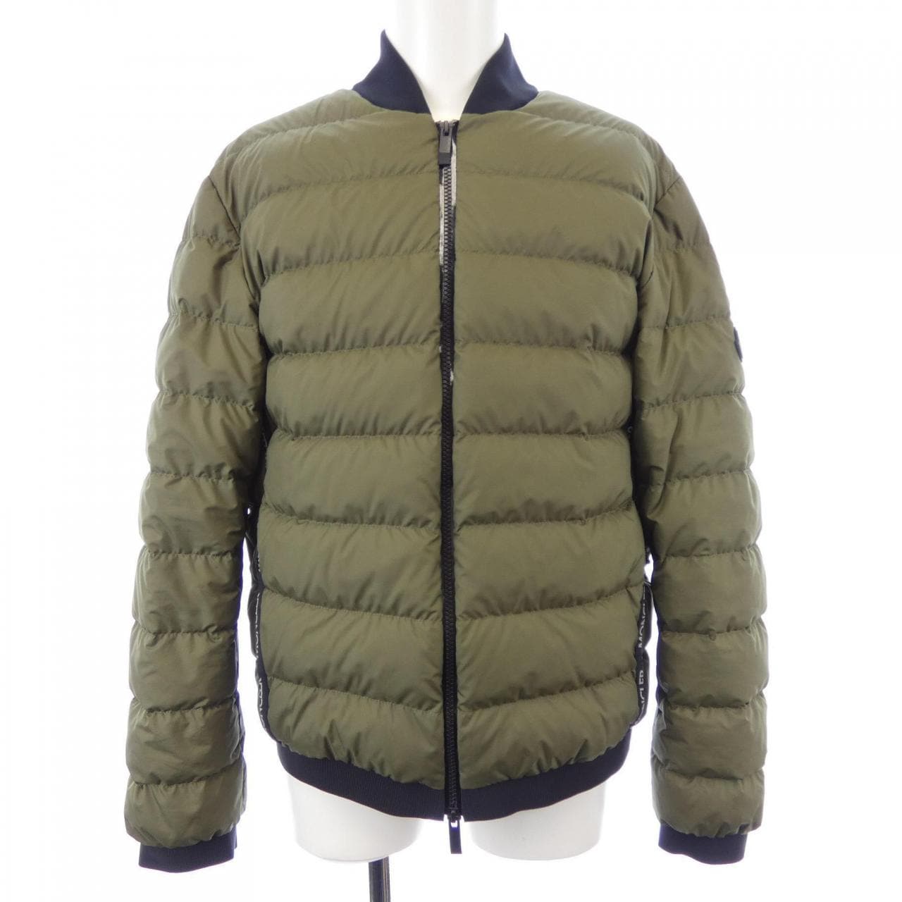 モンクレール MONCLER OISE ダウンジャケット