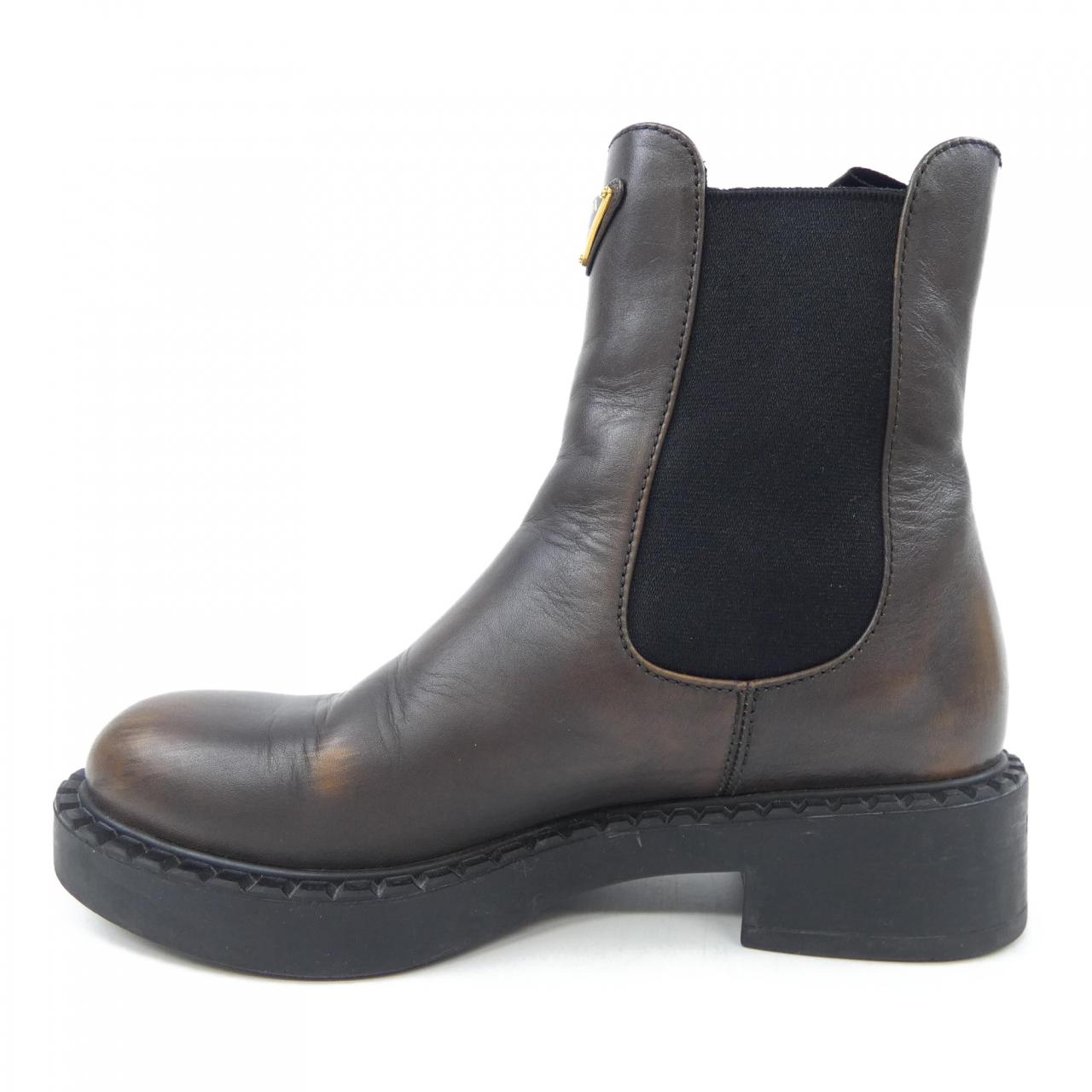 プラダ PRADA トライアングルロゴ 1T703N ブーツ