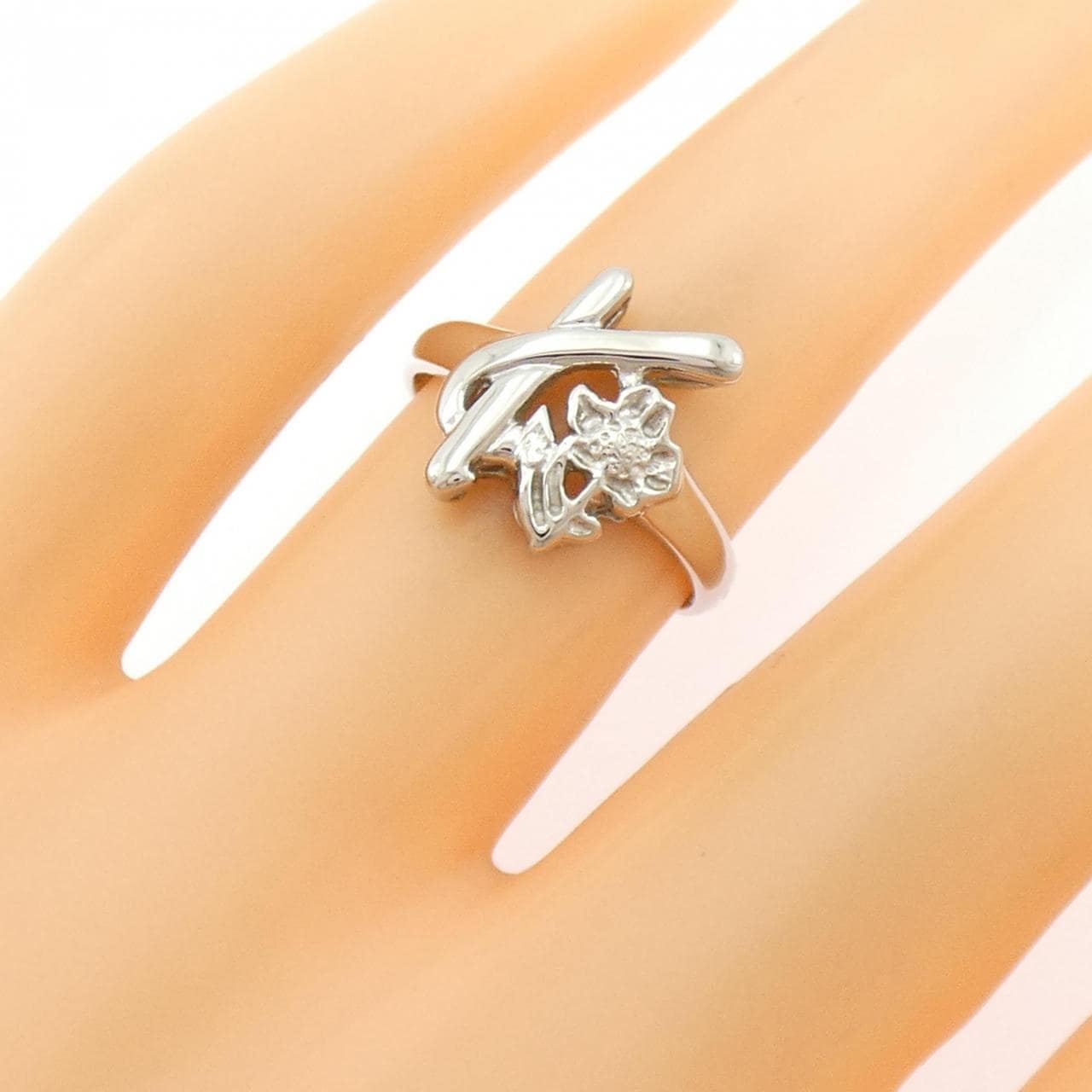 PT900 フラワー リング