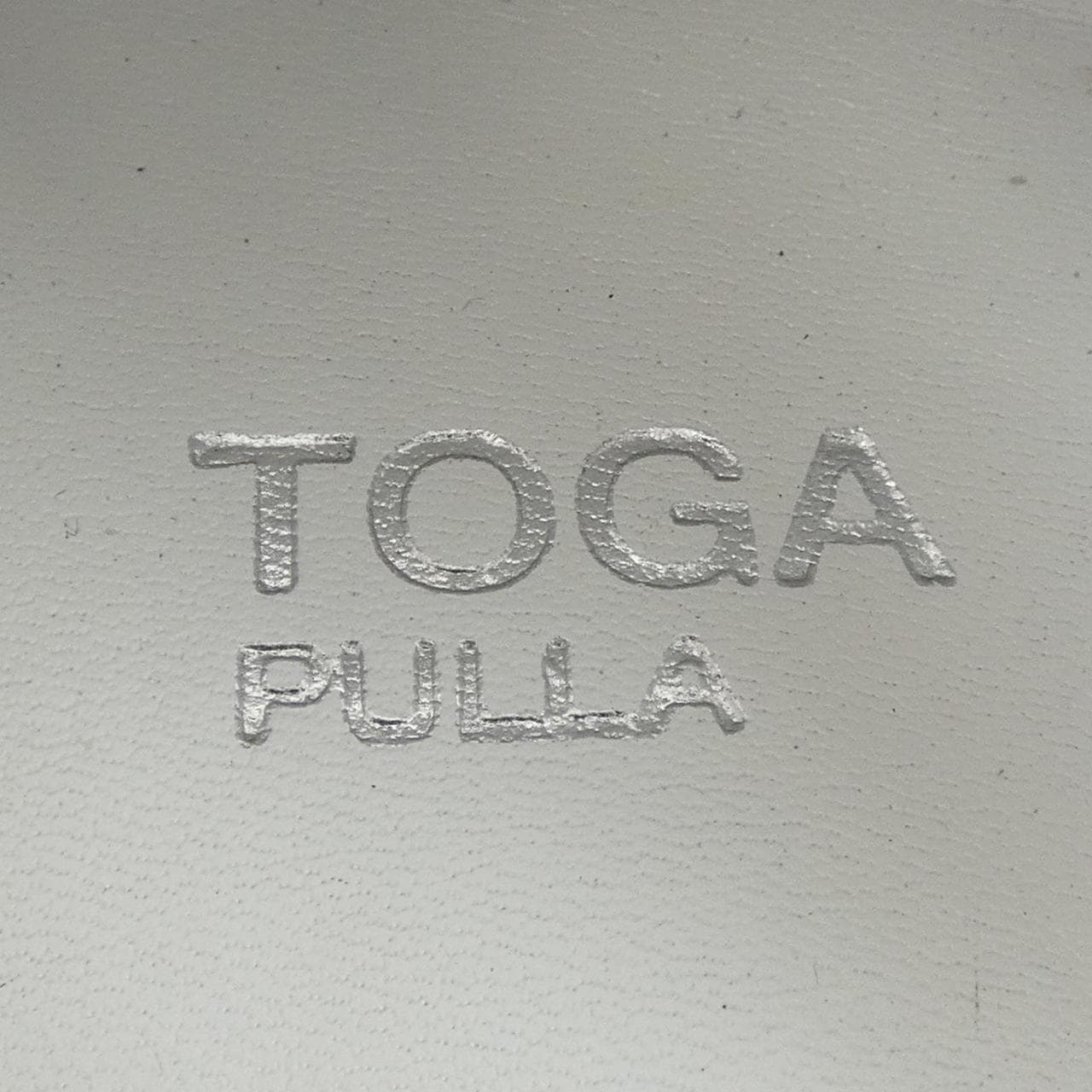 トーガ TOGA サンダル