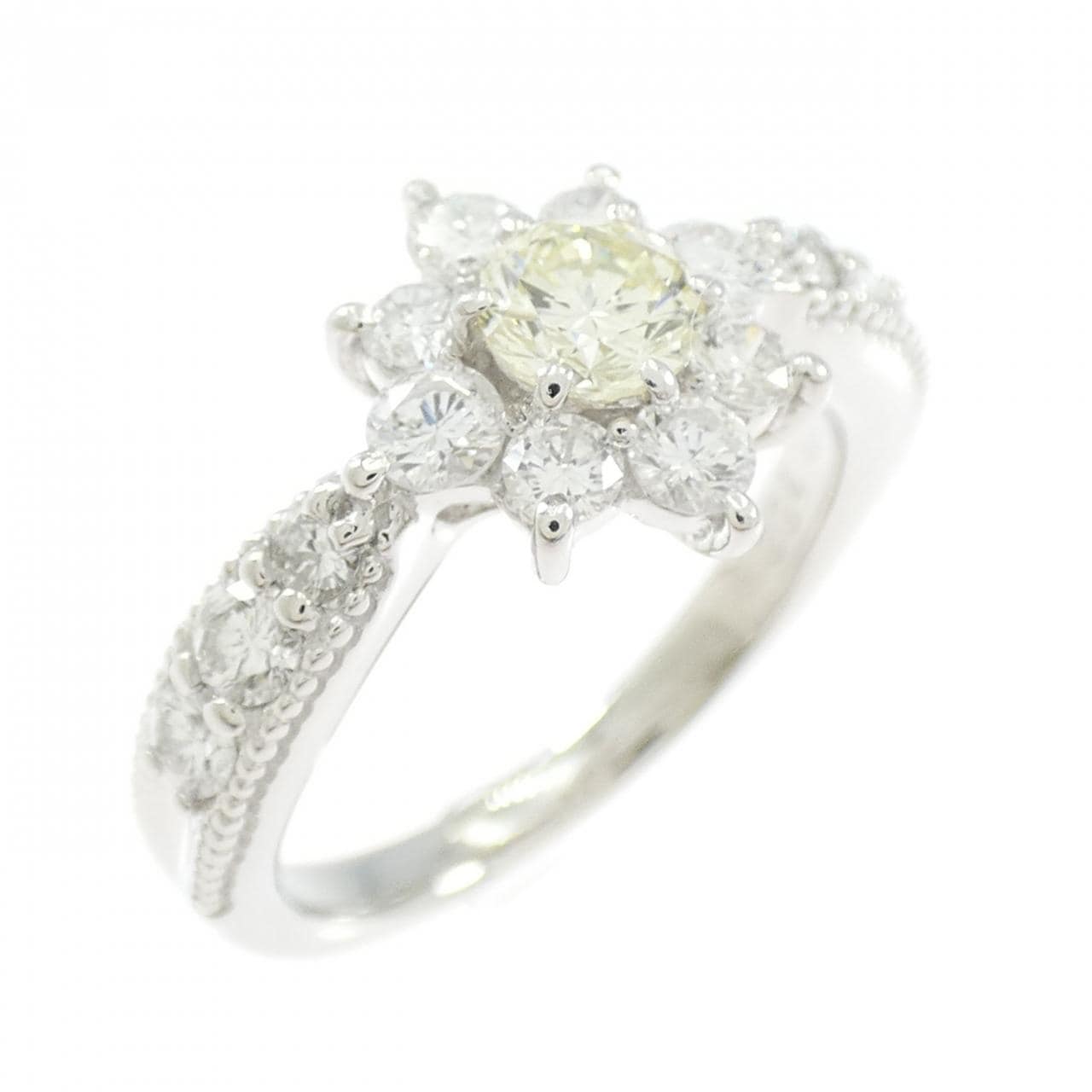 PT900 フラワー ダイヤモンド リング 0.334CT