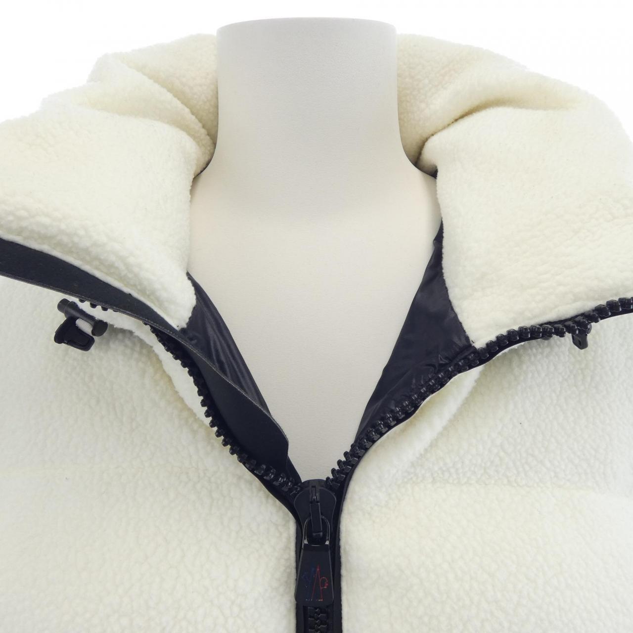 モンクレールグルノーブル MONCLER GRENOBLE 20978402450 ダウンジャケット