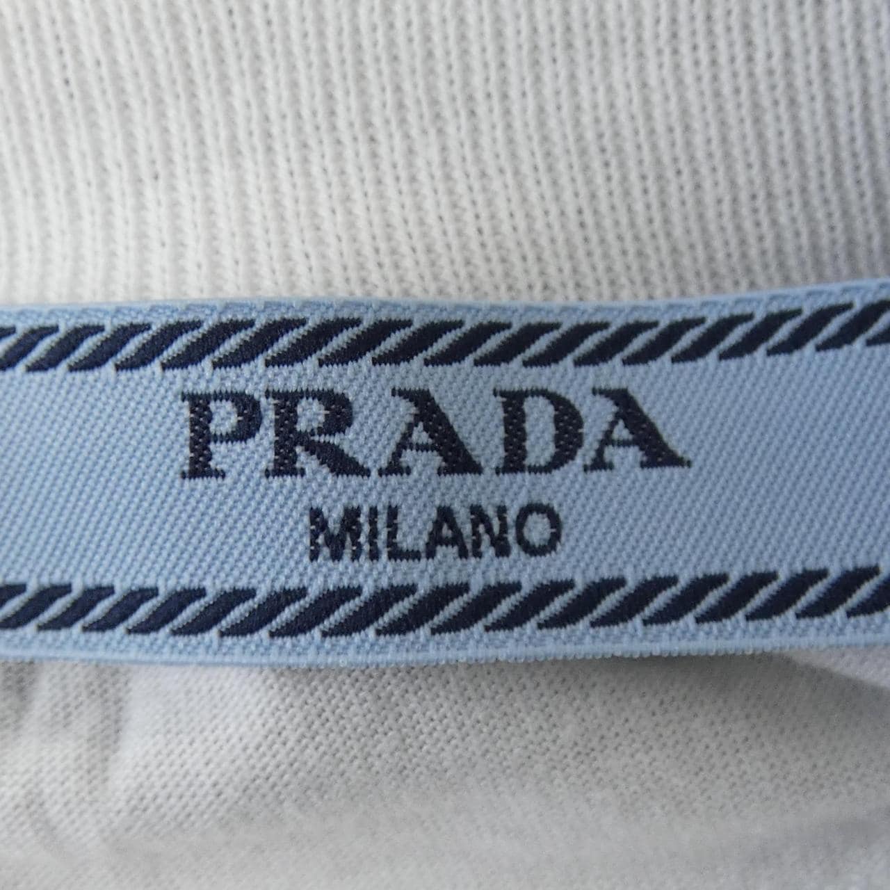プラダ PRADA ファブリックトライアングルロゴ 34668 S000 15ZG Tシャツ