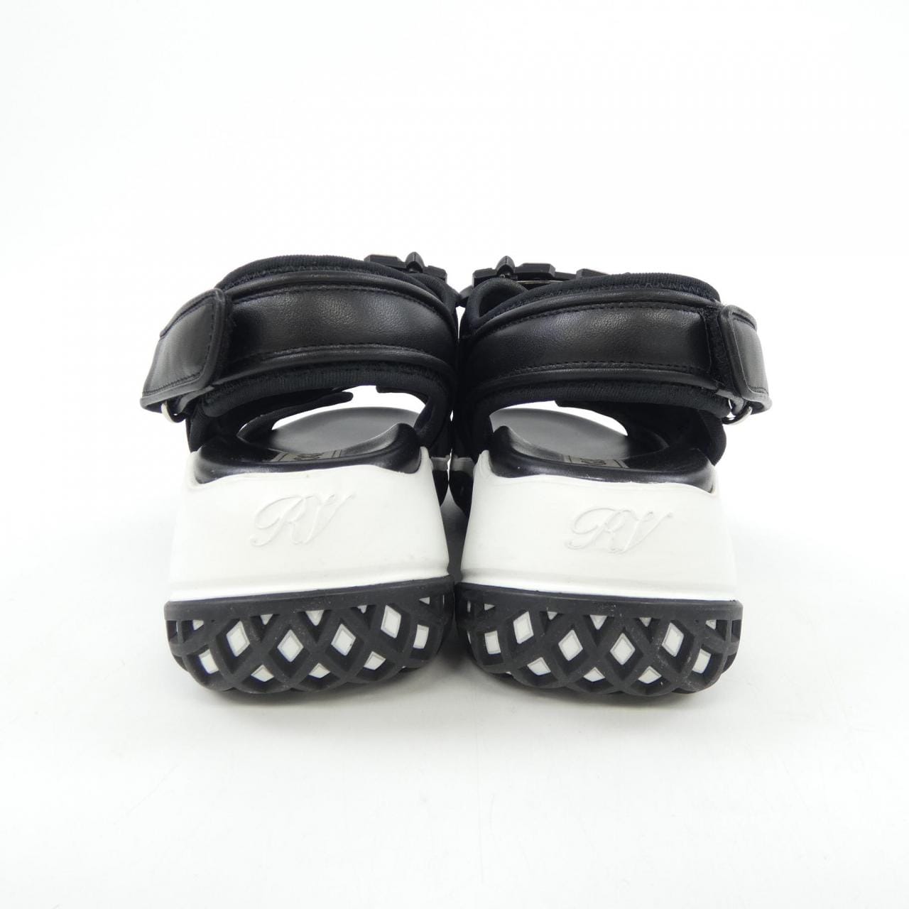 ロジェヴィヴィエ ROGER VIVIER ヴィヴ ラン ストラス バックル サンダル