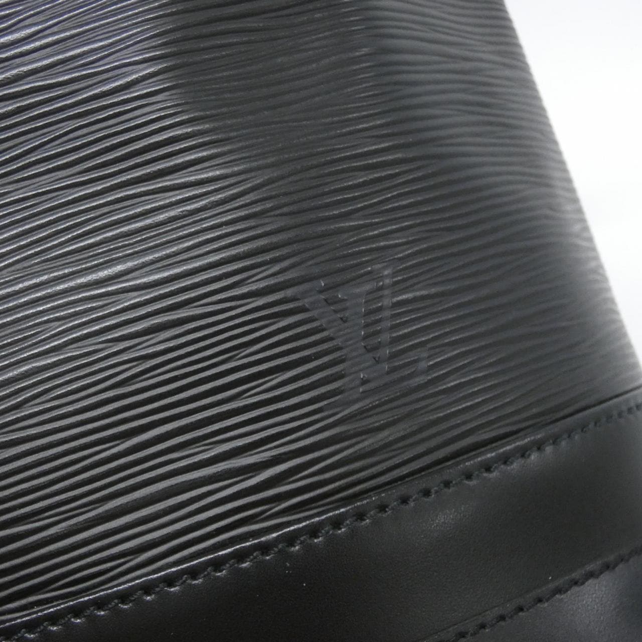 ルイヴィトン エピ ノエ M44002 ショルダーバッグ