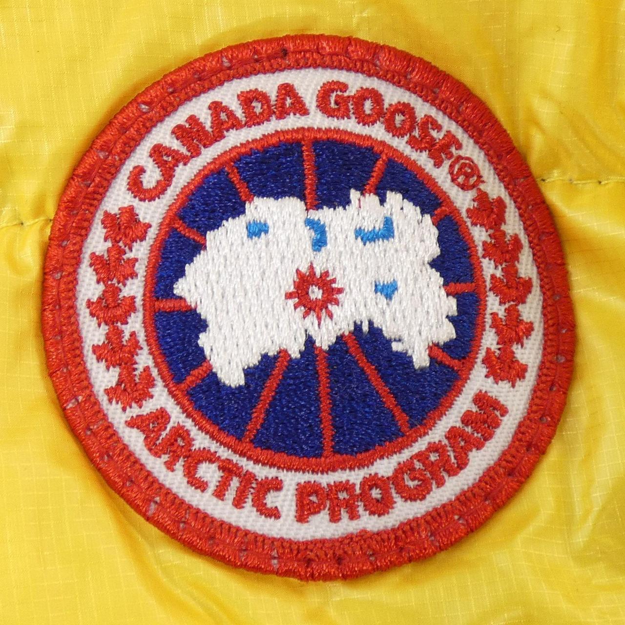 Canada Goose CANADA GOOSE 2701MOV Down Jacket