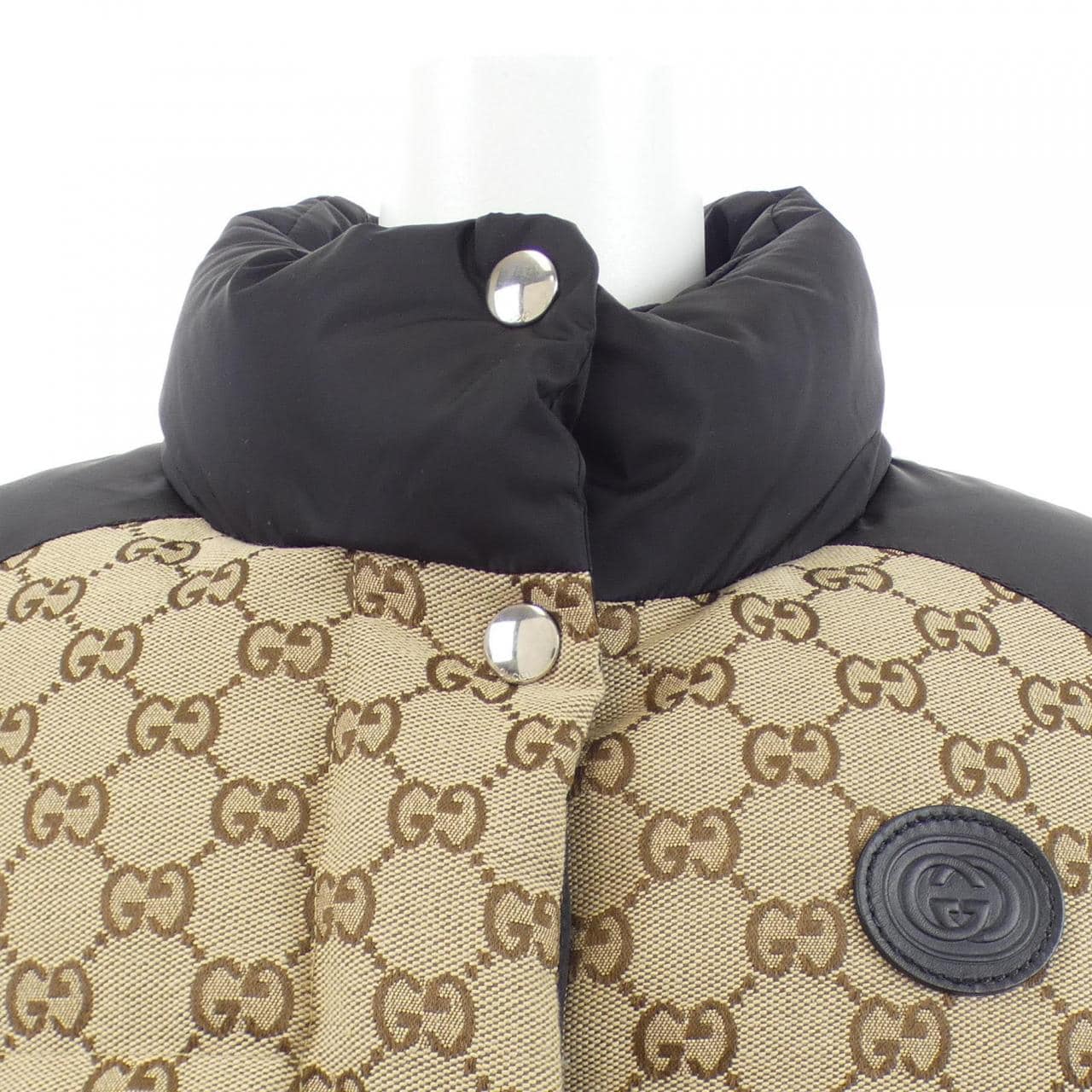 グッチ GUCCI 717547 Z9AAT ダウンベスト