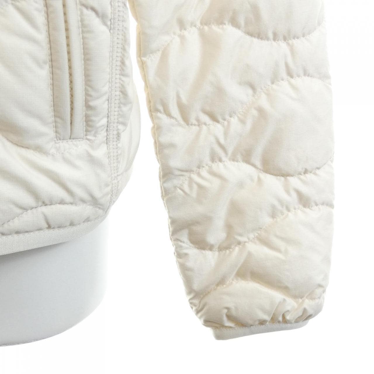 モンクレール MONCLER TEGEA ダウンジャケット