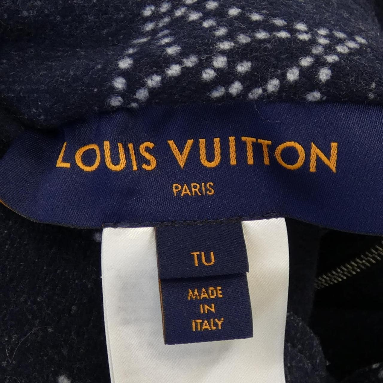 LOUIS VUITTON LOUIS VUITTON Cape