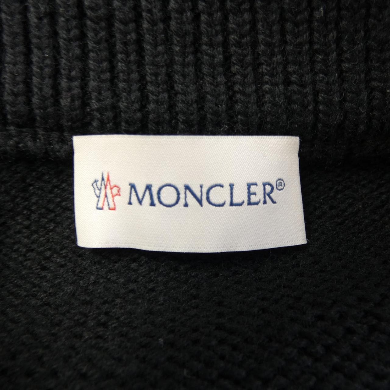 モンクレール MONCLER ダウンジャケット