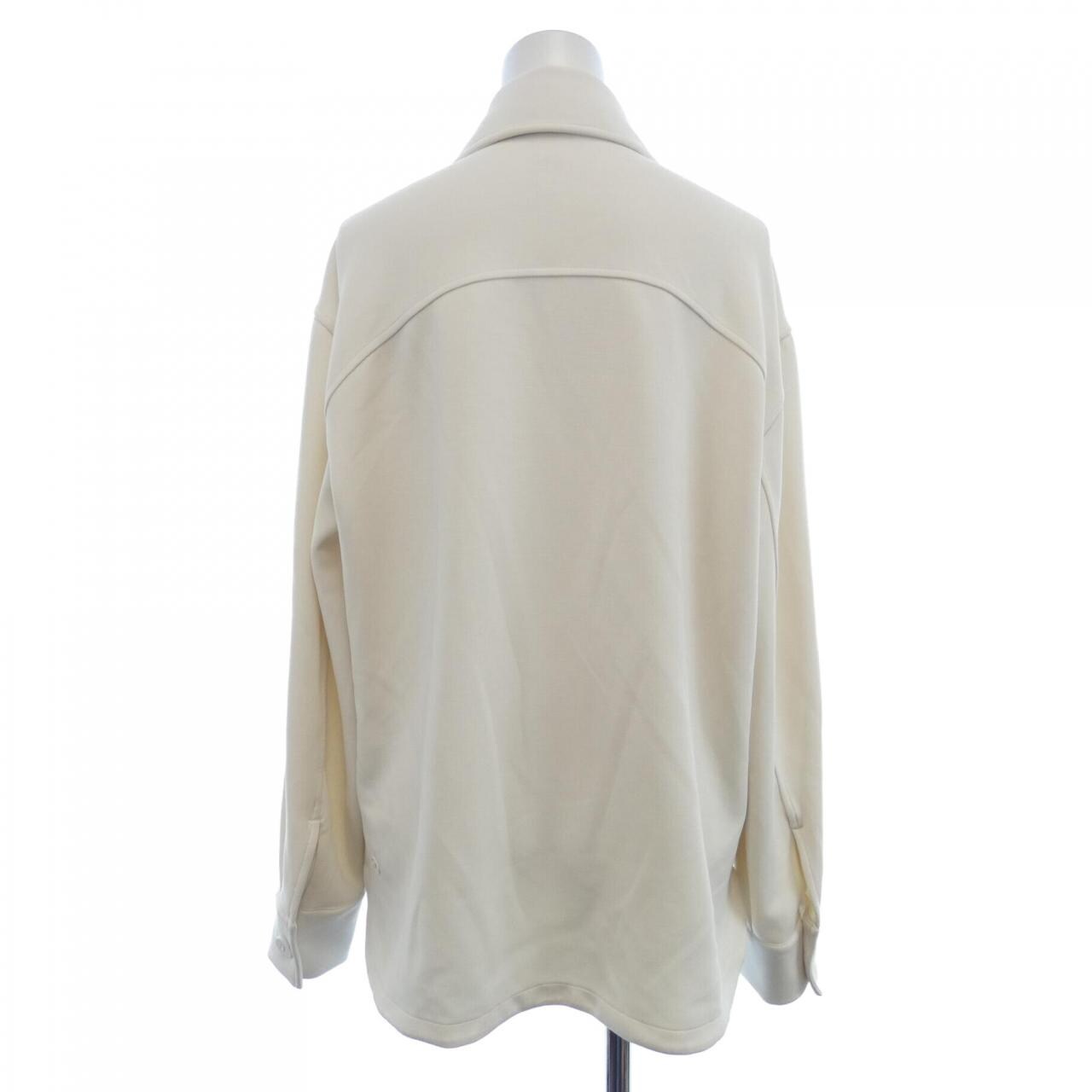 LULULEMON シャツ