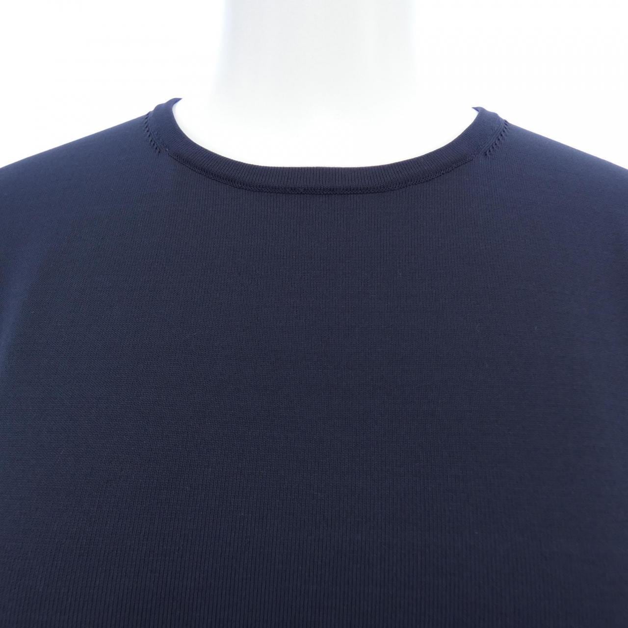 アール R ワンピース