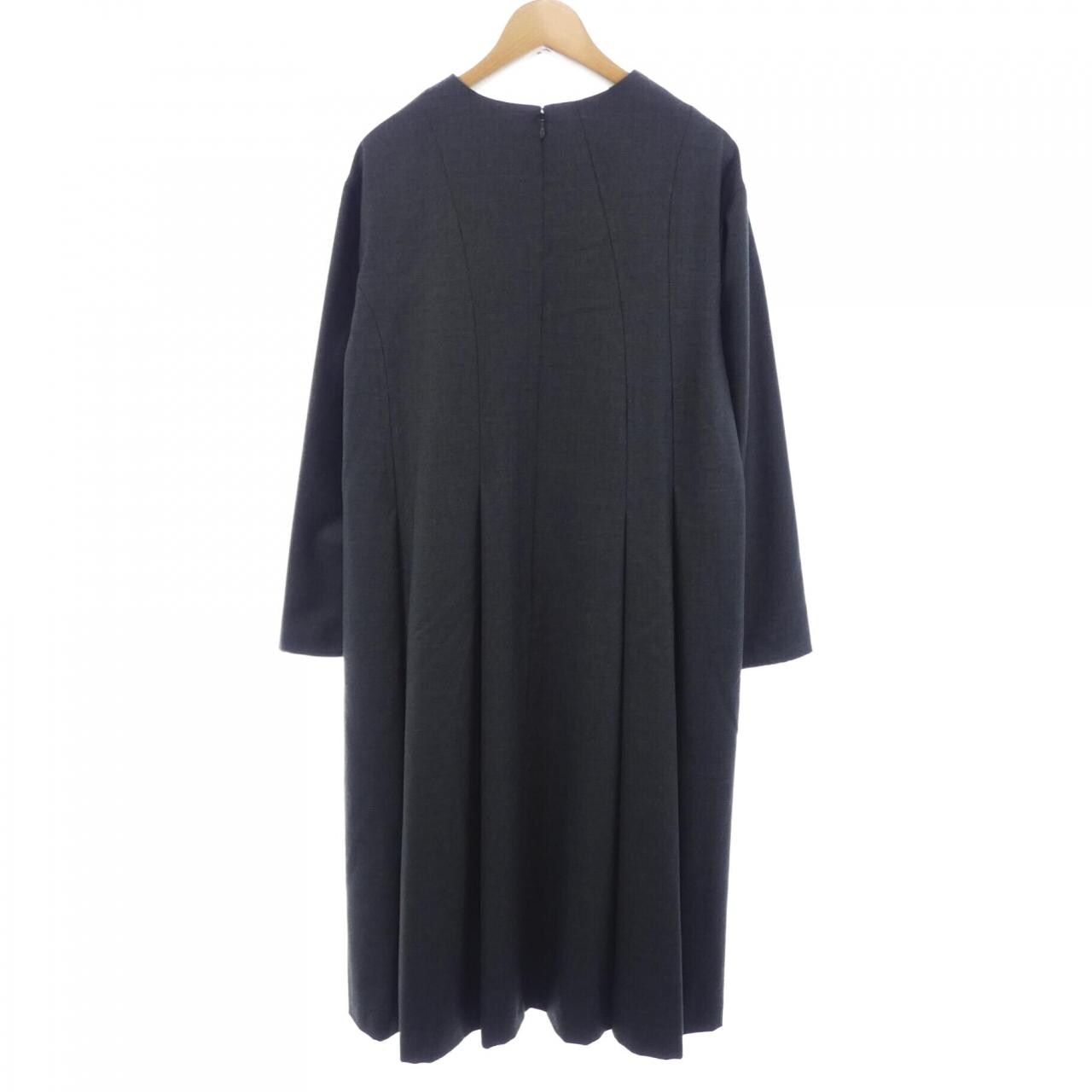 アール R ワンピース