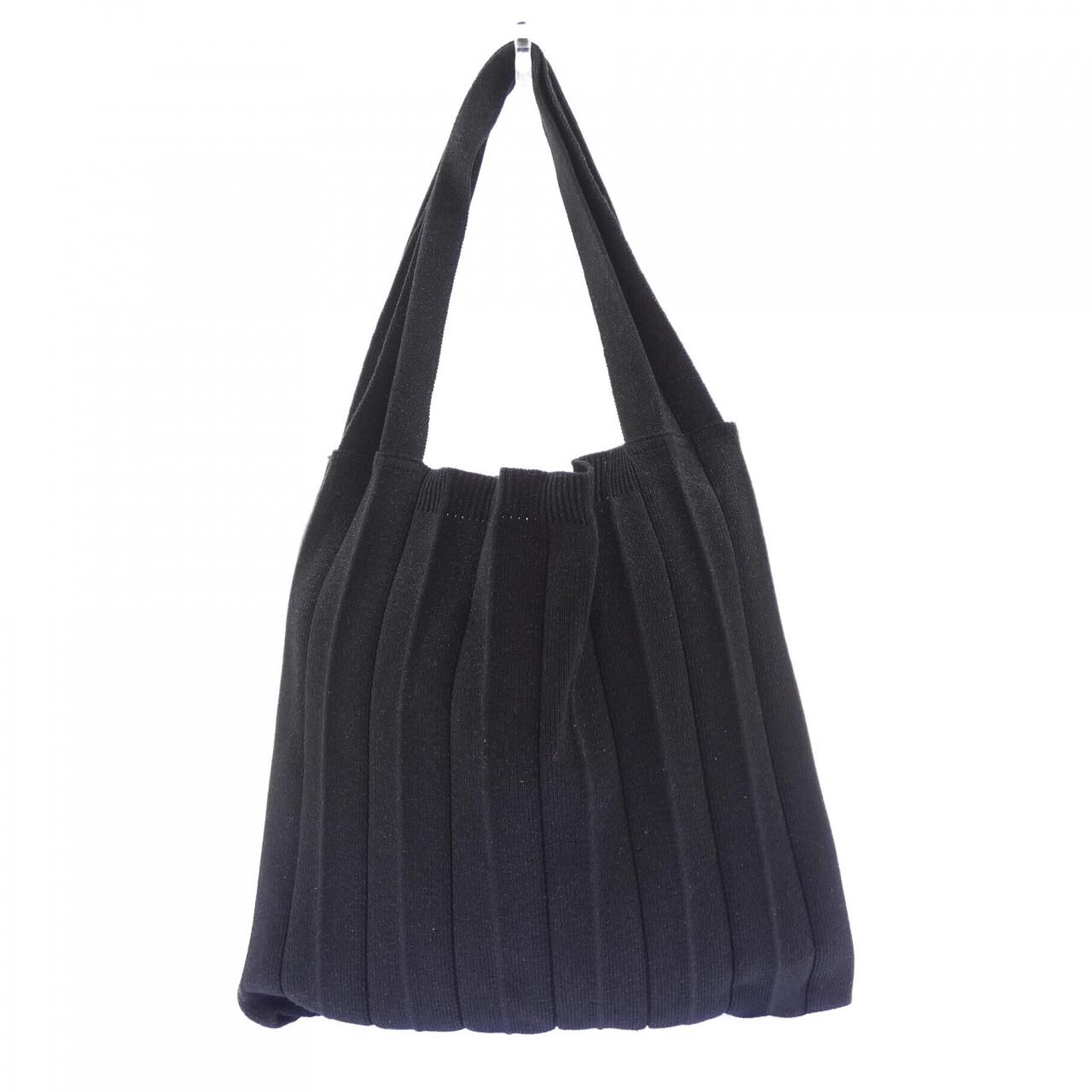 PLEATS MAMA BAG