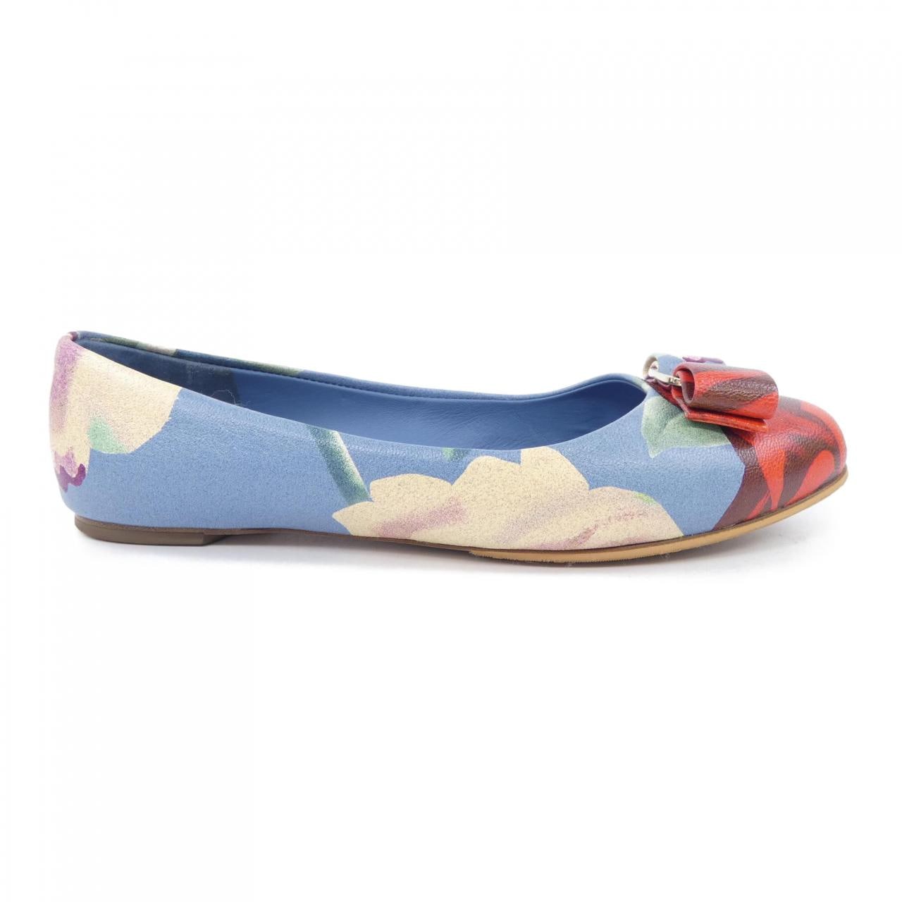 サルヴァトーレフェラガモ SALVATORE FERRAGAMO フラットシューズ
