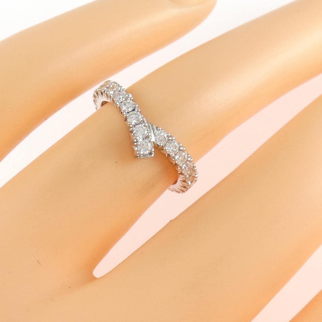 ハリーウィンストン リボン バンド リング