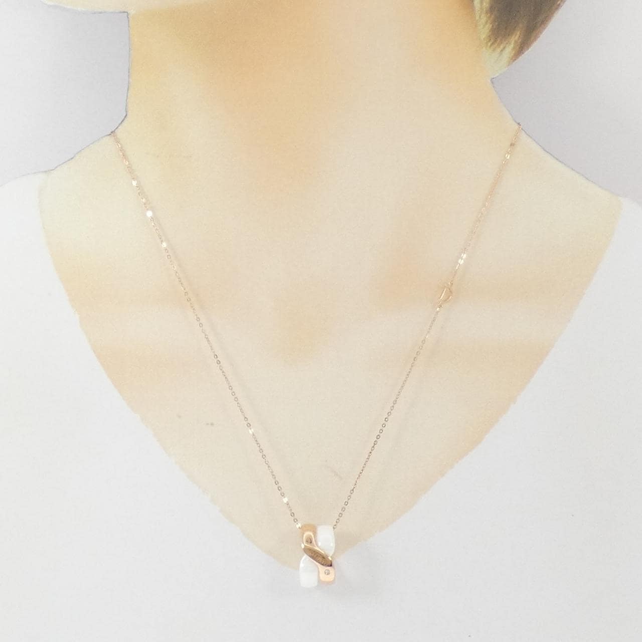 ダミアーニ アブラッチョ ネックレス