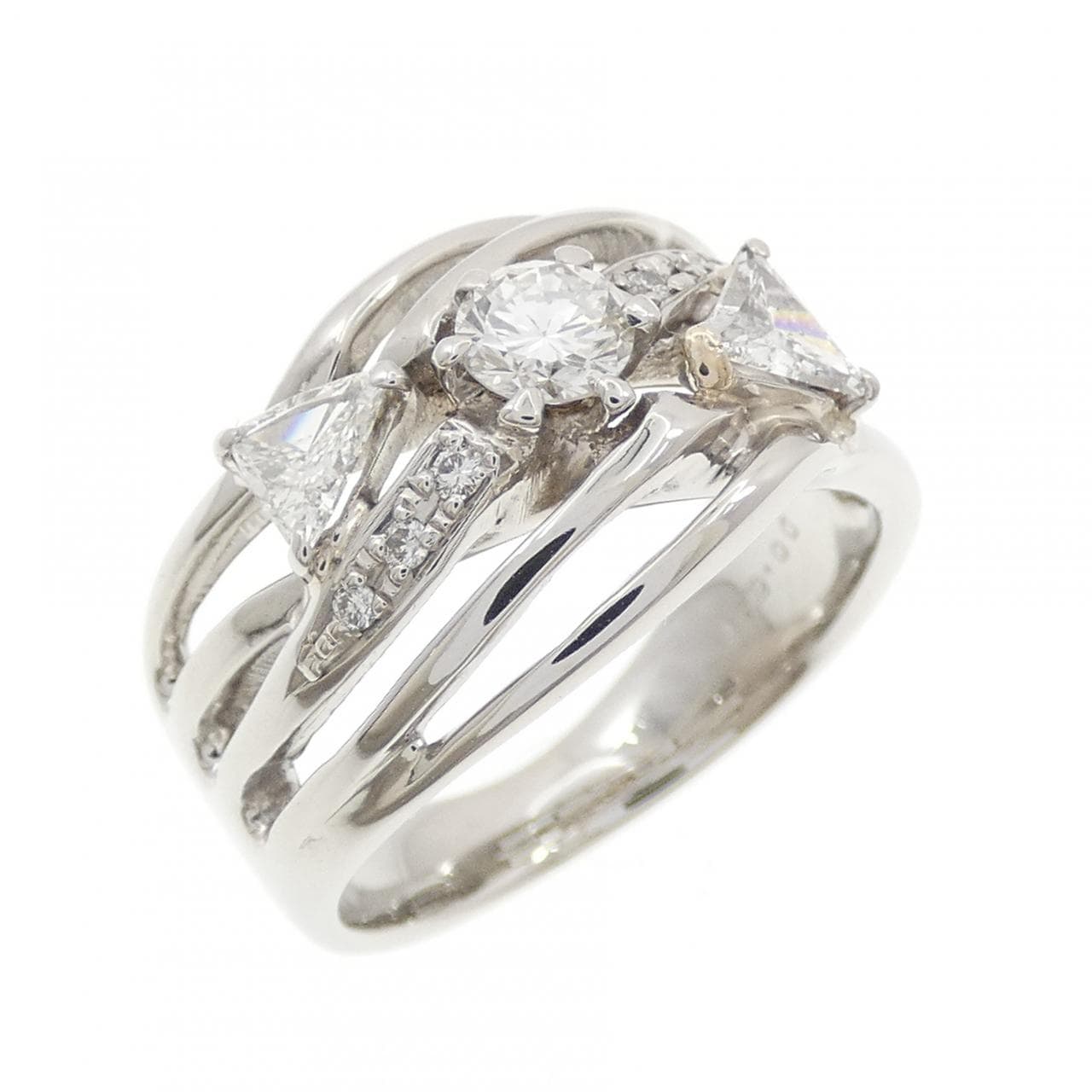 PT900 ダイヤモンド リング 0.64CT
