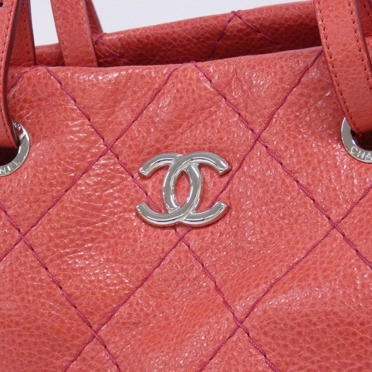 シャネル オンザロード ライン 48019 バッグ