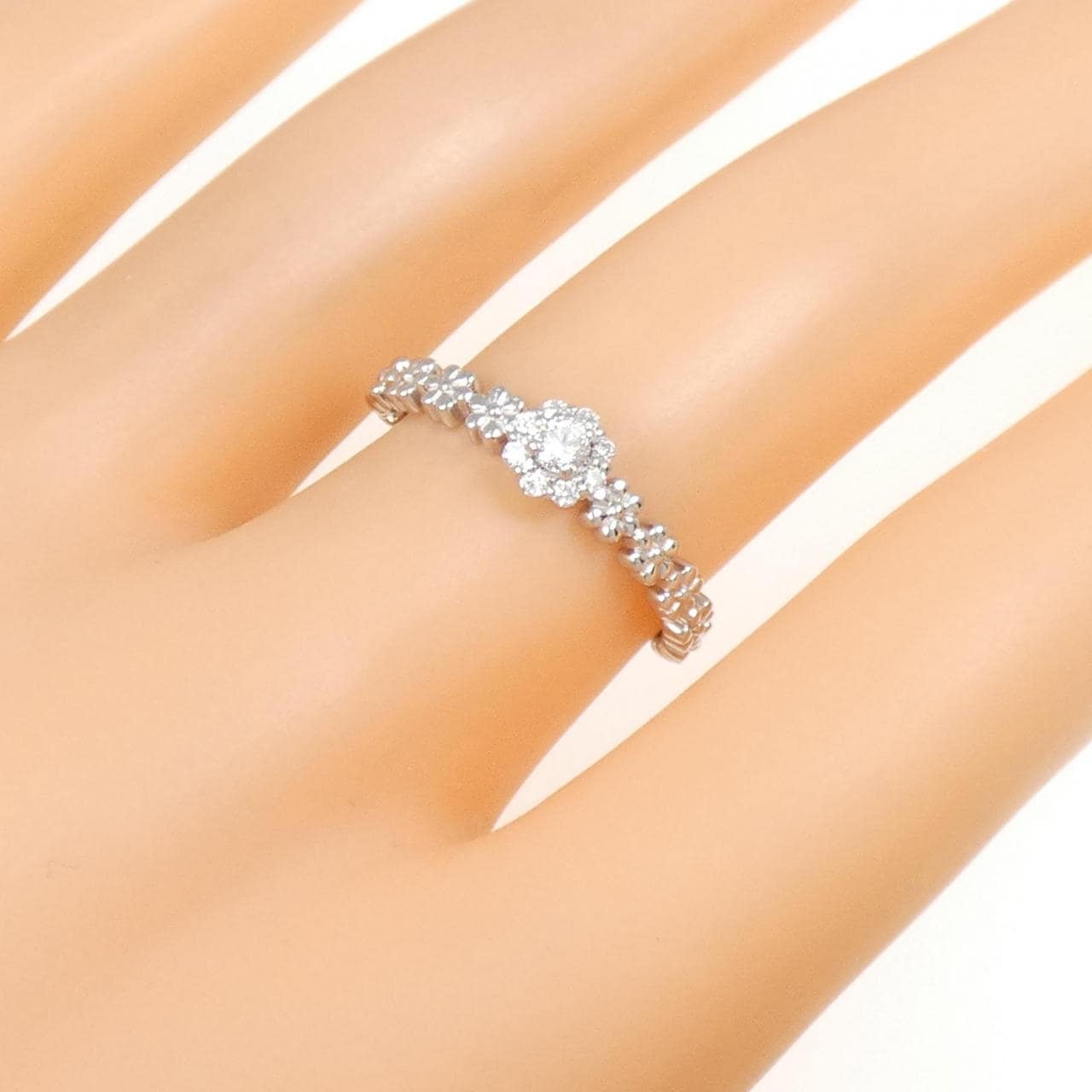 PT999 フラワー ダイヤモンド リング 0.13CT