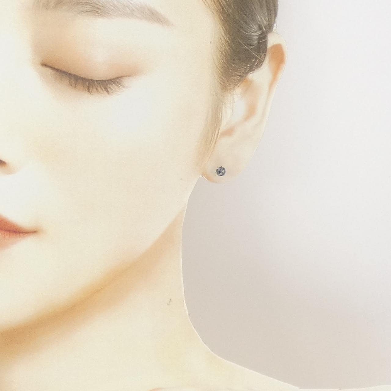 PT900 ダイヤモンド ピアス 0.60CT