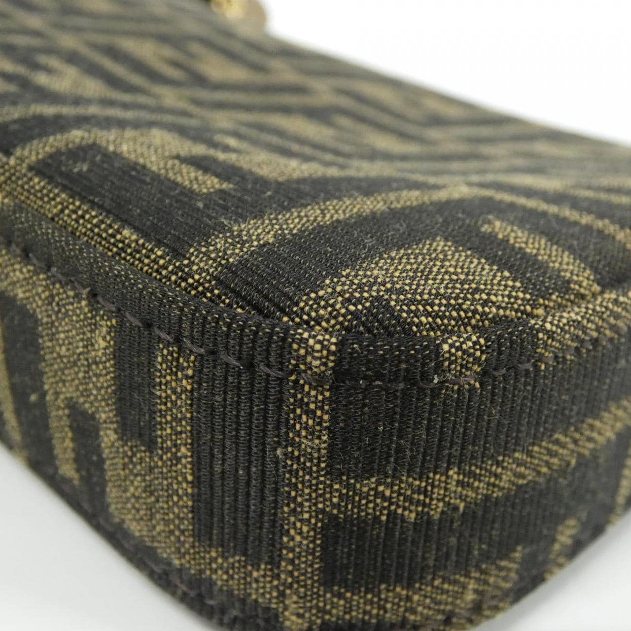 フェンディ バゲット ポーチ 8BS073 AD23 ショルダーバッグ