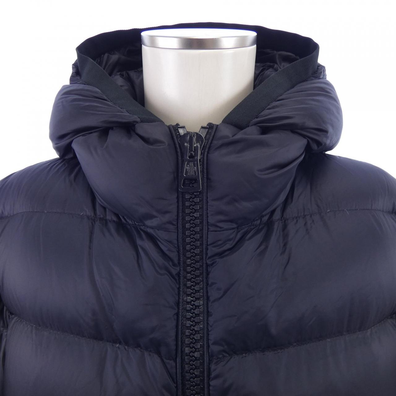 モンクレール MONCLER ダウンジャケット