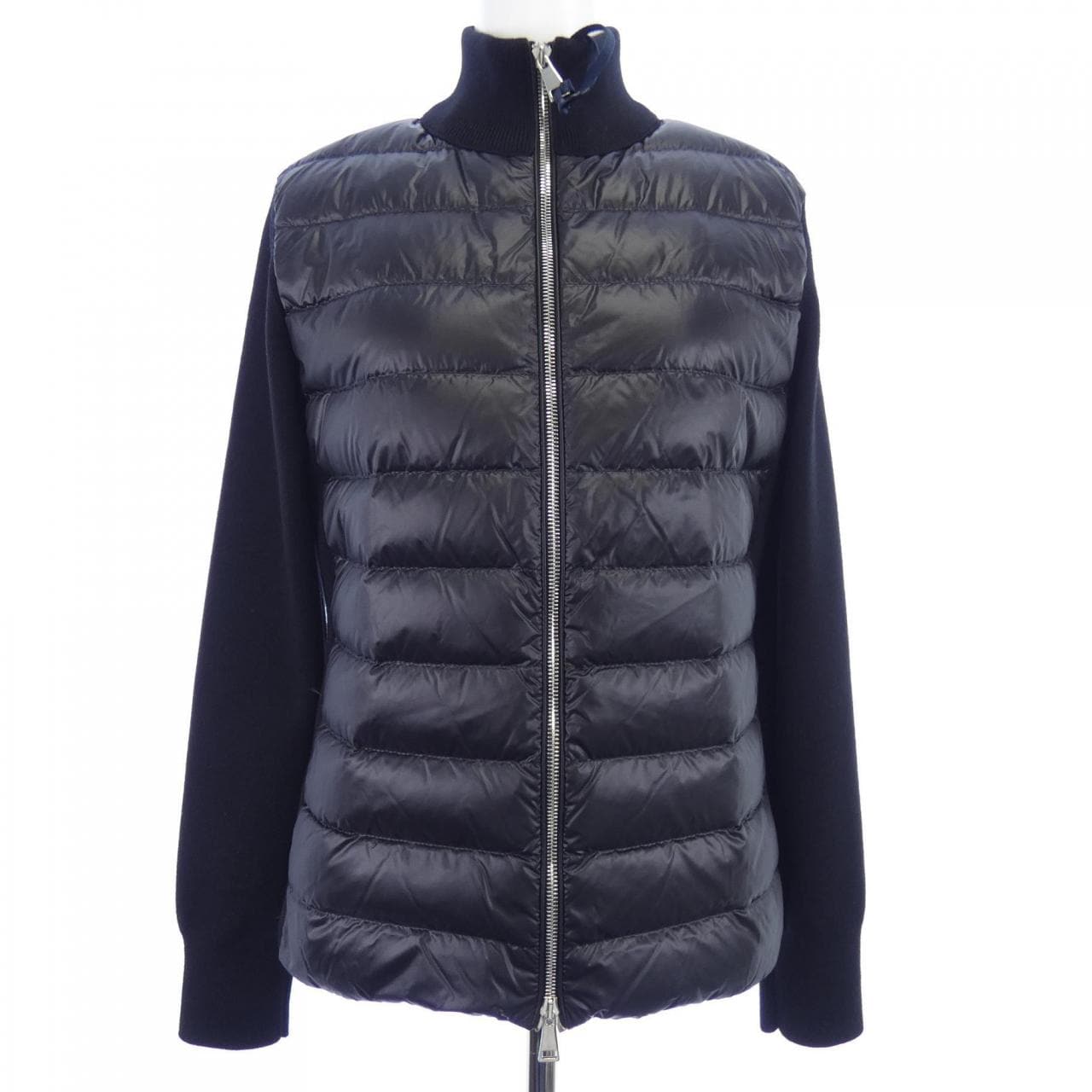 【新品】モンクレール MONCLER K20939B00023 ダウンジャケット