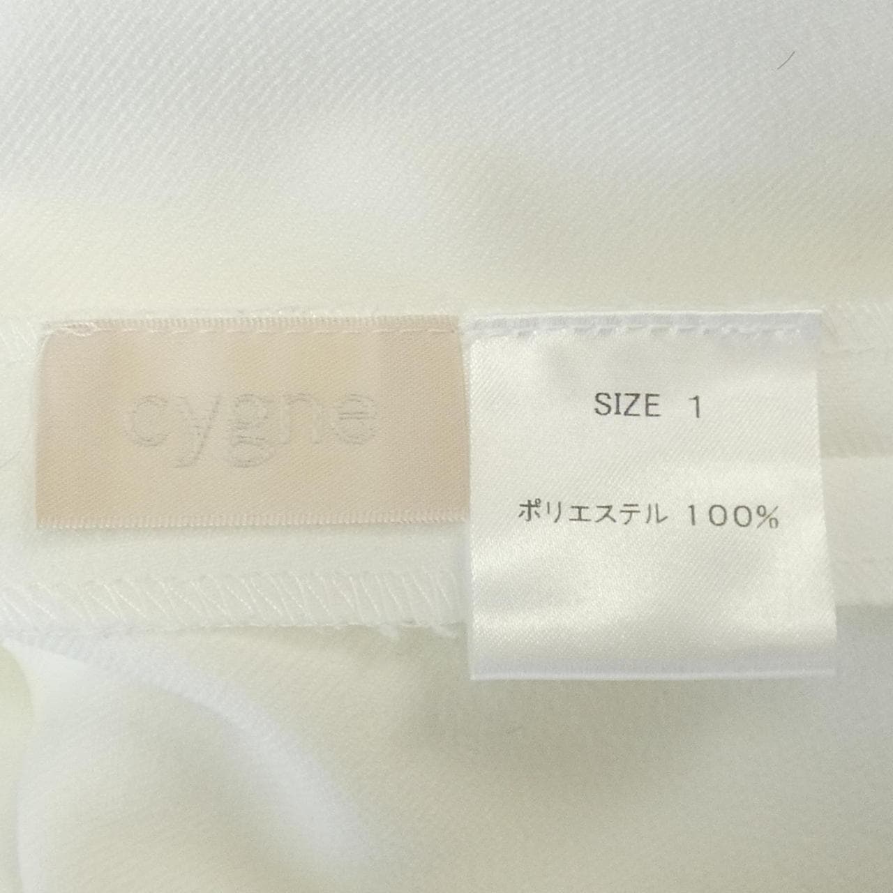 シーニュ Cygne トップス