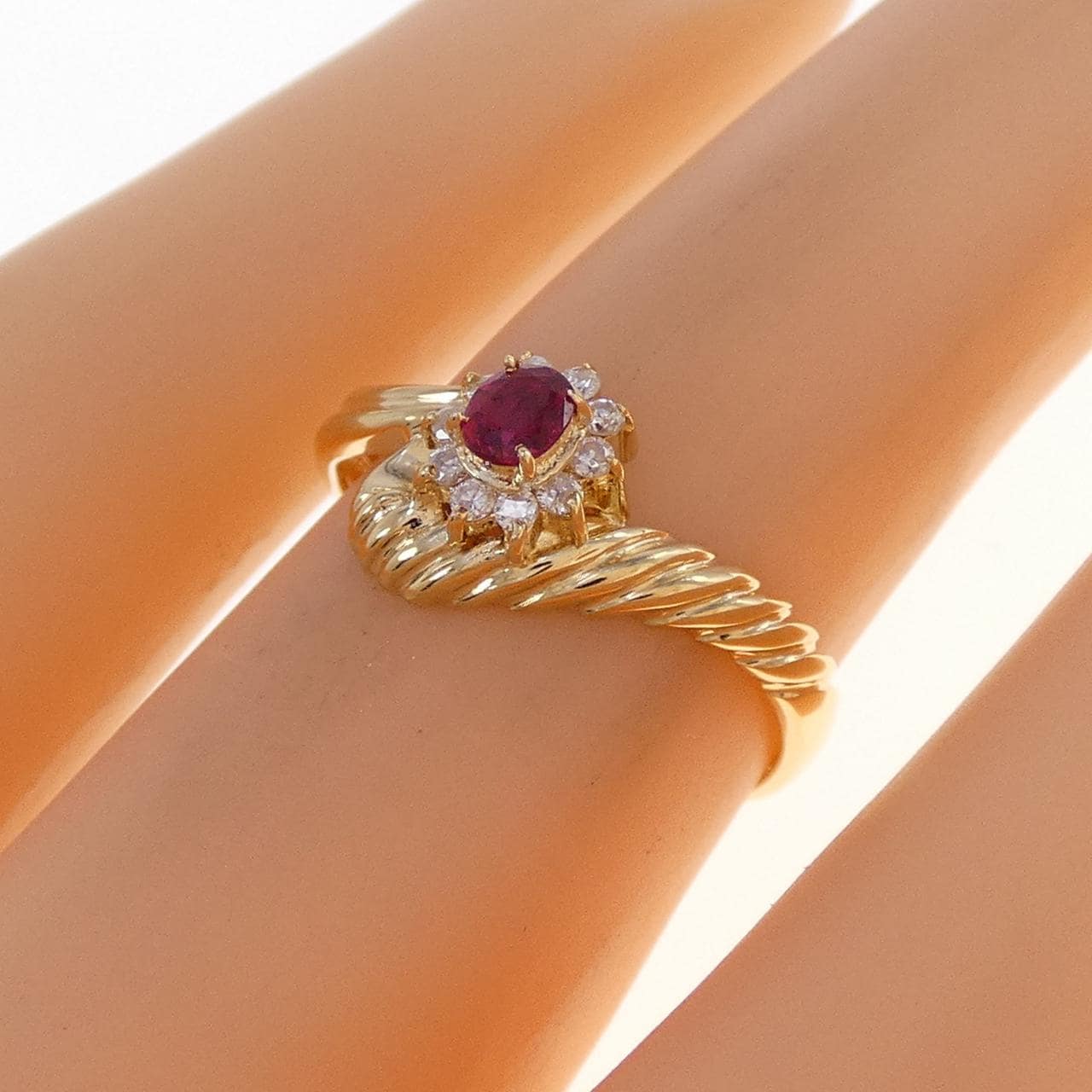 K18YG ruby ring