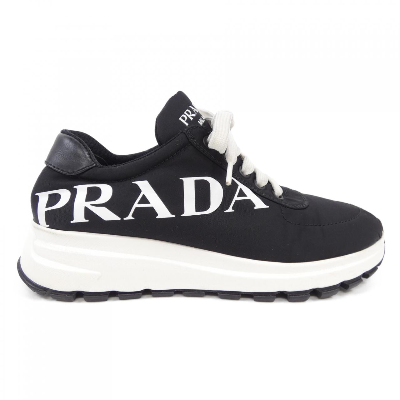 プラダ PRADA スニーカー