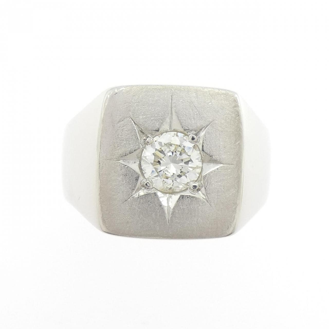 PM900 ダイヤモンド リング 0.69CT