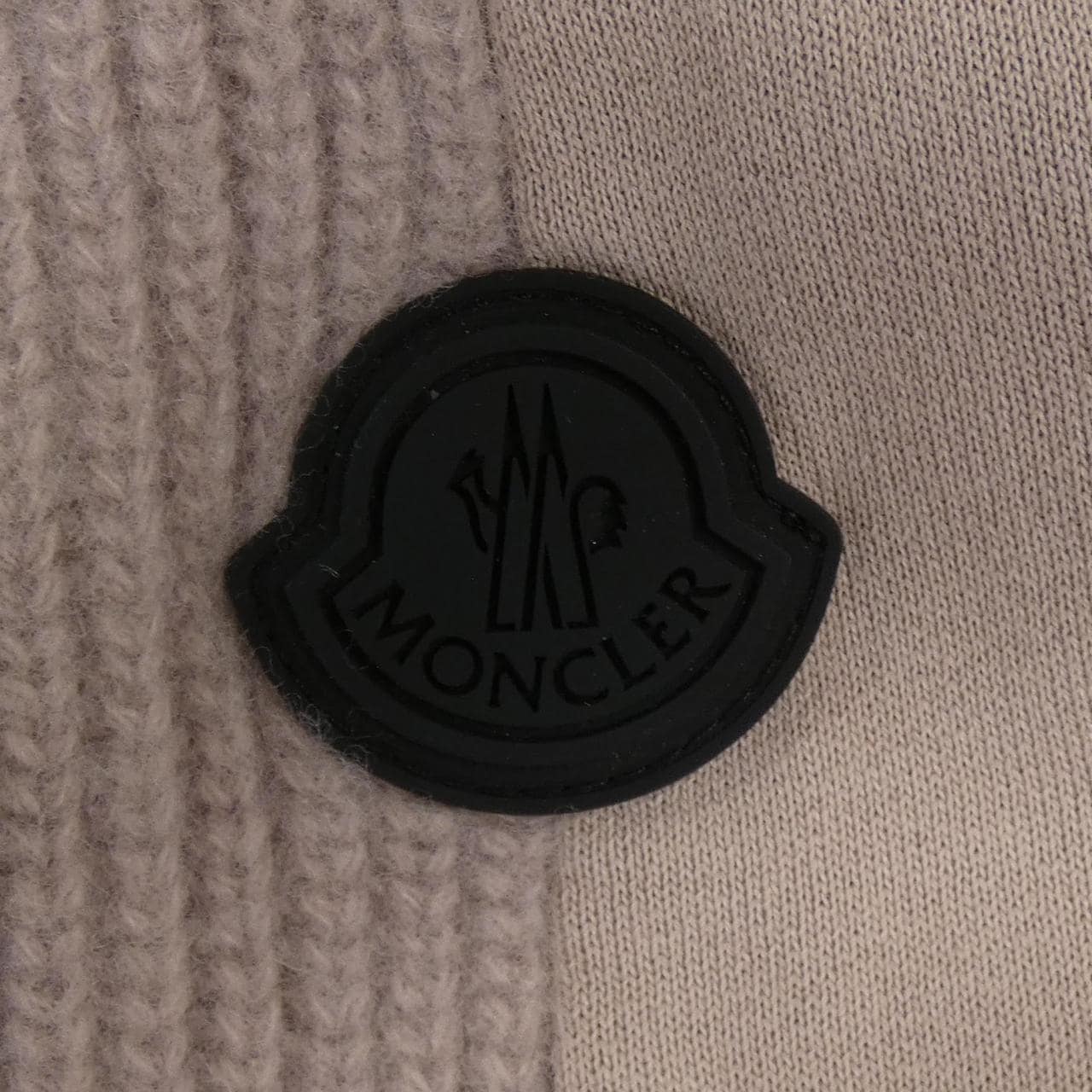 モンクレール MONCLER J20938G00010 809KR スウェット