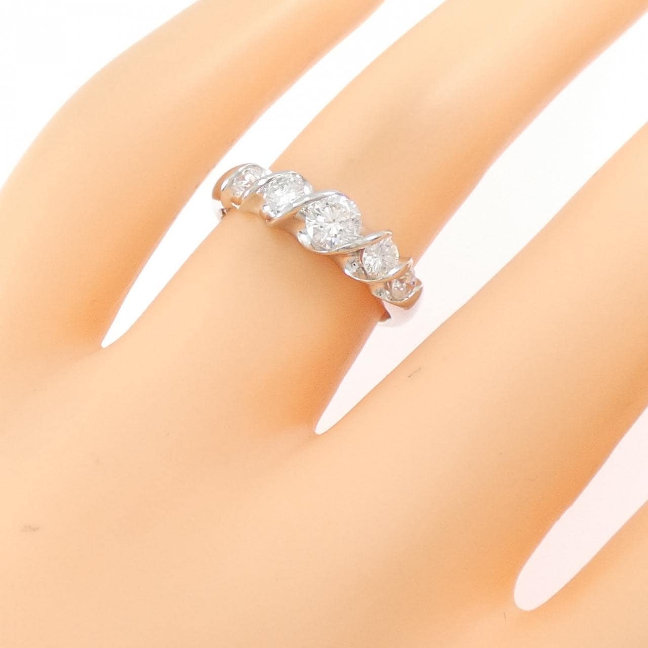 PT900 ダイヤモンド リング 0.73CT