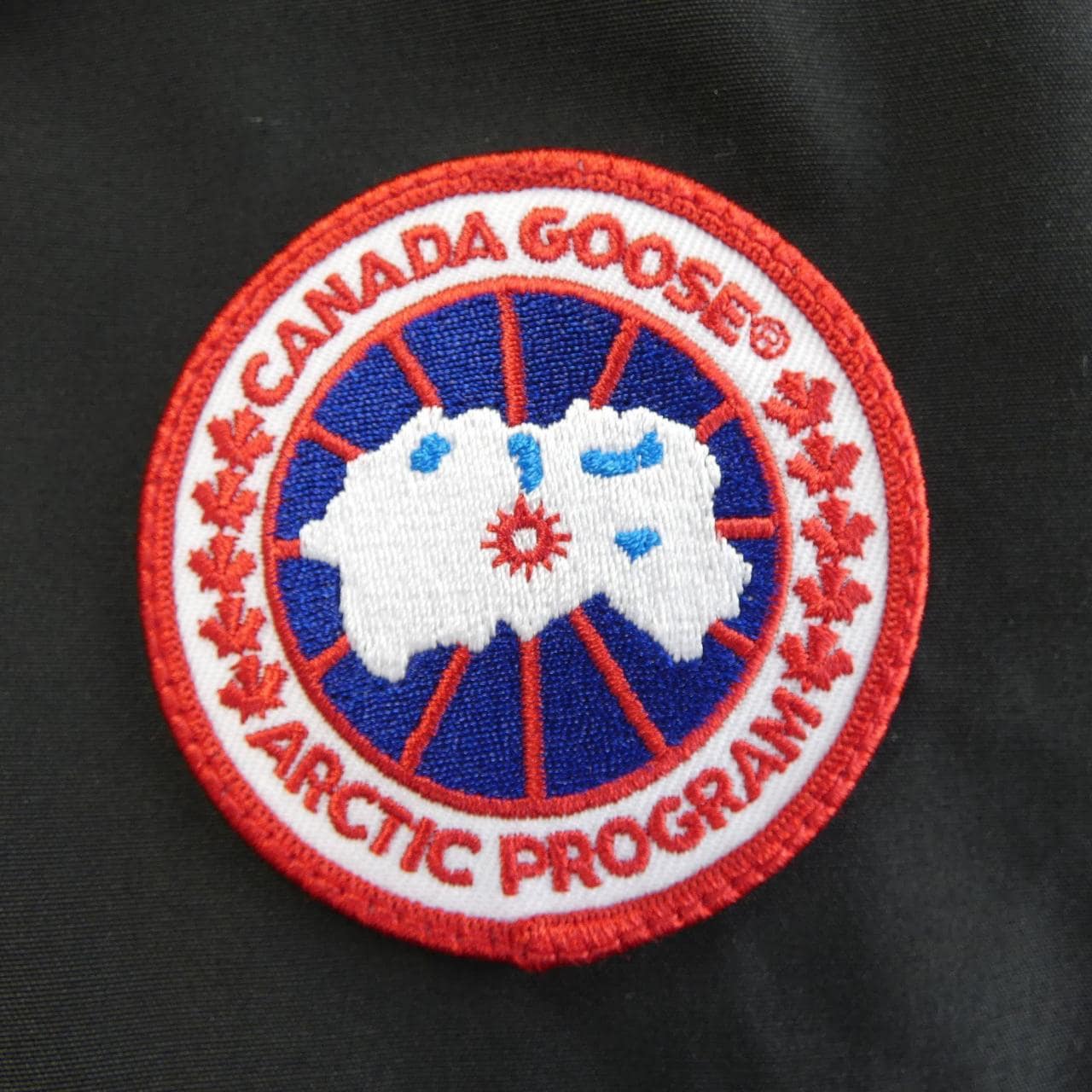 カナダグース CANADA GOOSE ダウンジャケット