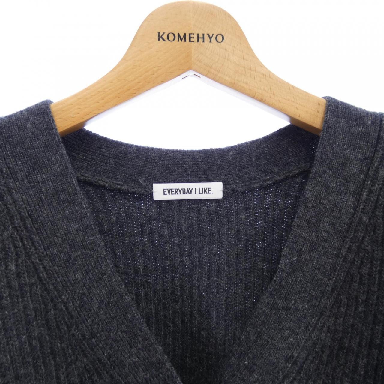 ドゥーズィエムクラス DEUXIEME CLASSE カーディガン