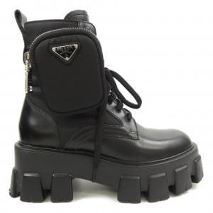 プラダ PRADA モノリス トライアングルロゴ 1T255M ブーツ
