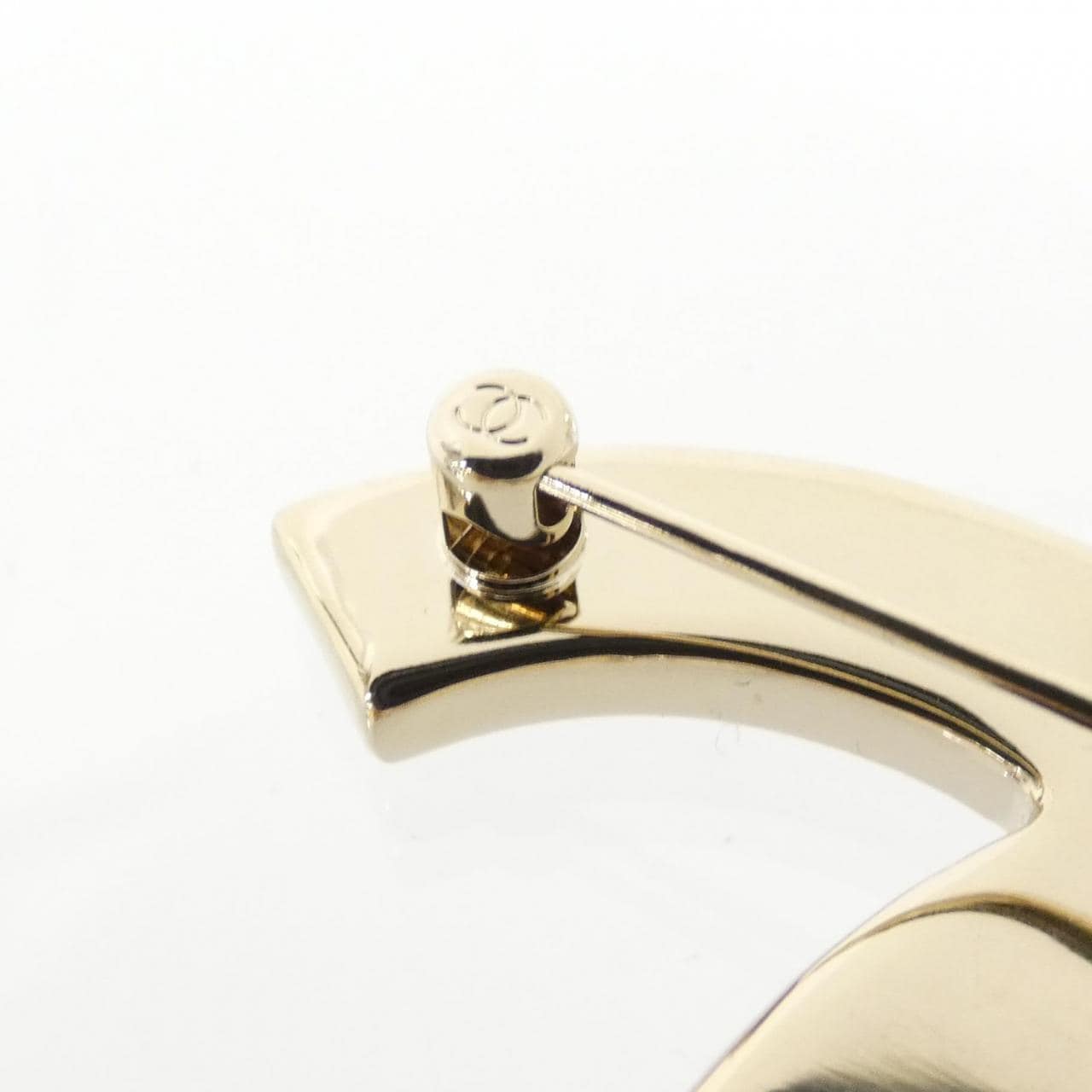 CHANEL AB9482 胸針
