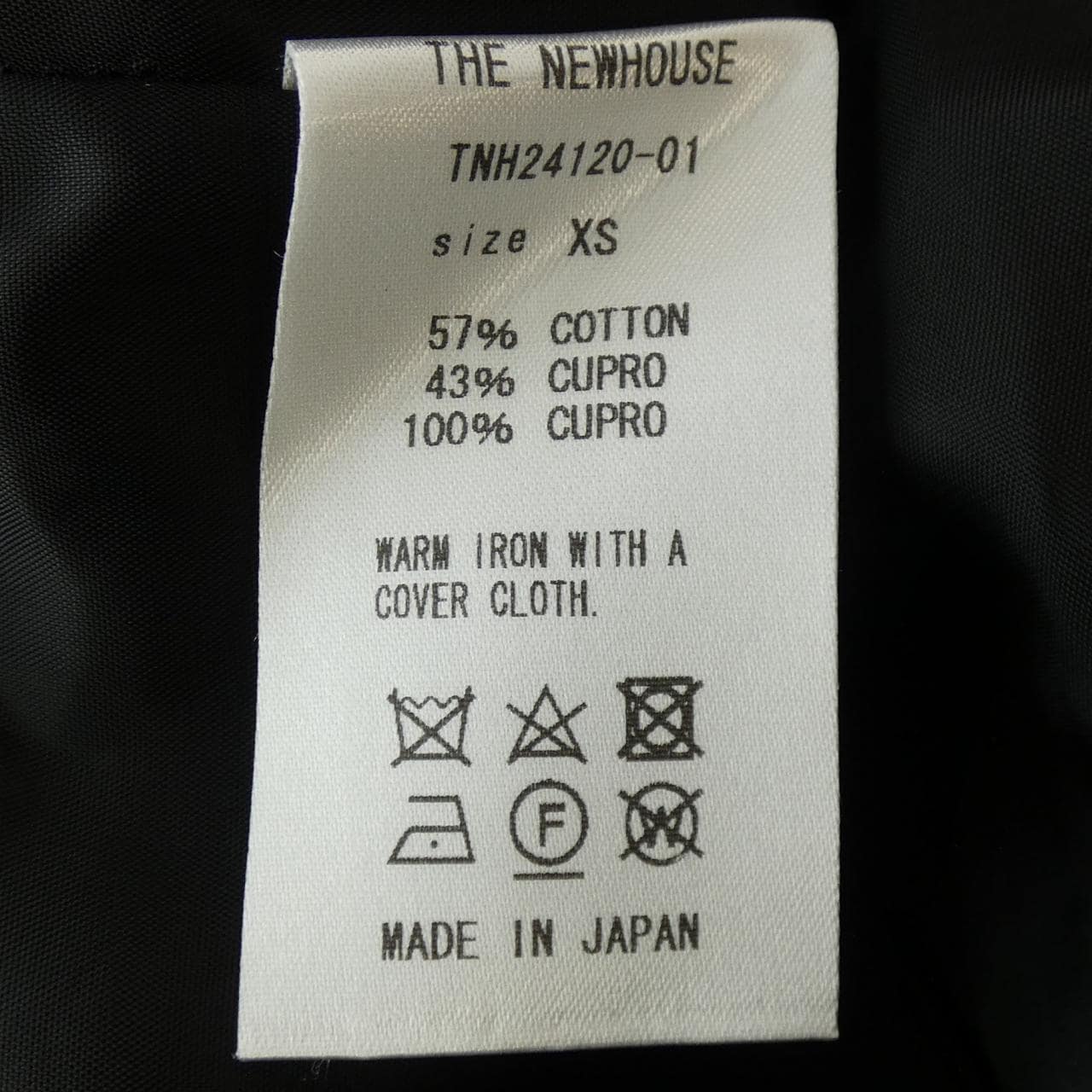 ザニューハウス THE NEWHOUSE ジャケット