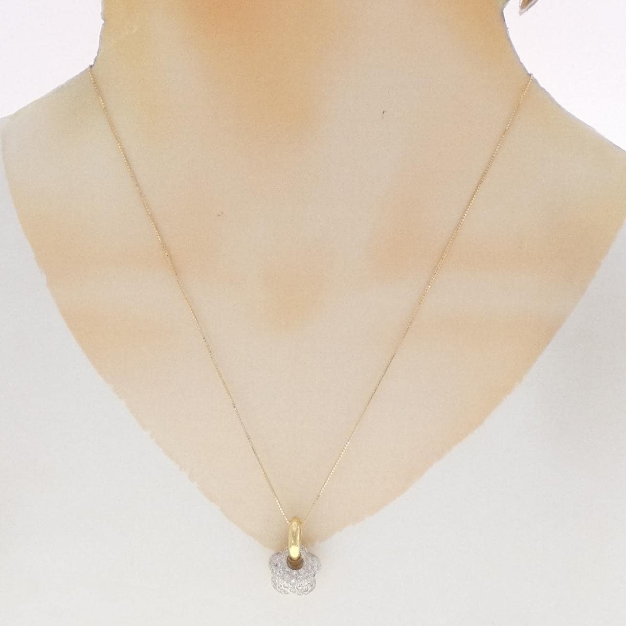750YG/750WG/K18 パヴェ ダイヤモンド ネックレス 0.56CT