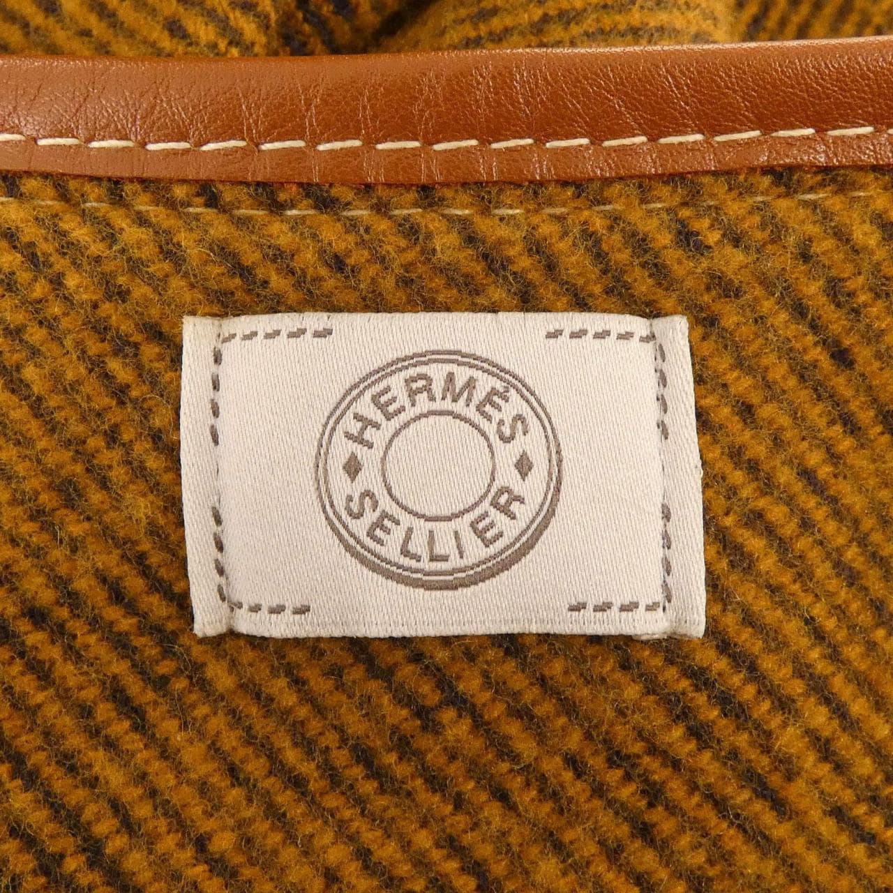 エルメス HERMES ロカバール ROCABAR HERMES SELLIER ポンチョ