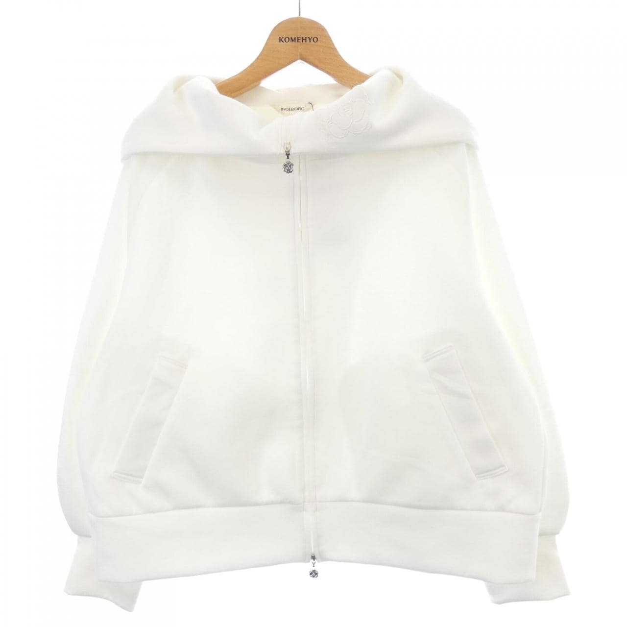 インゲボルグ INGEBORG パーカー