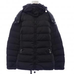 モンクレール MONCLER ダウンジャケット