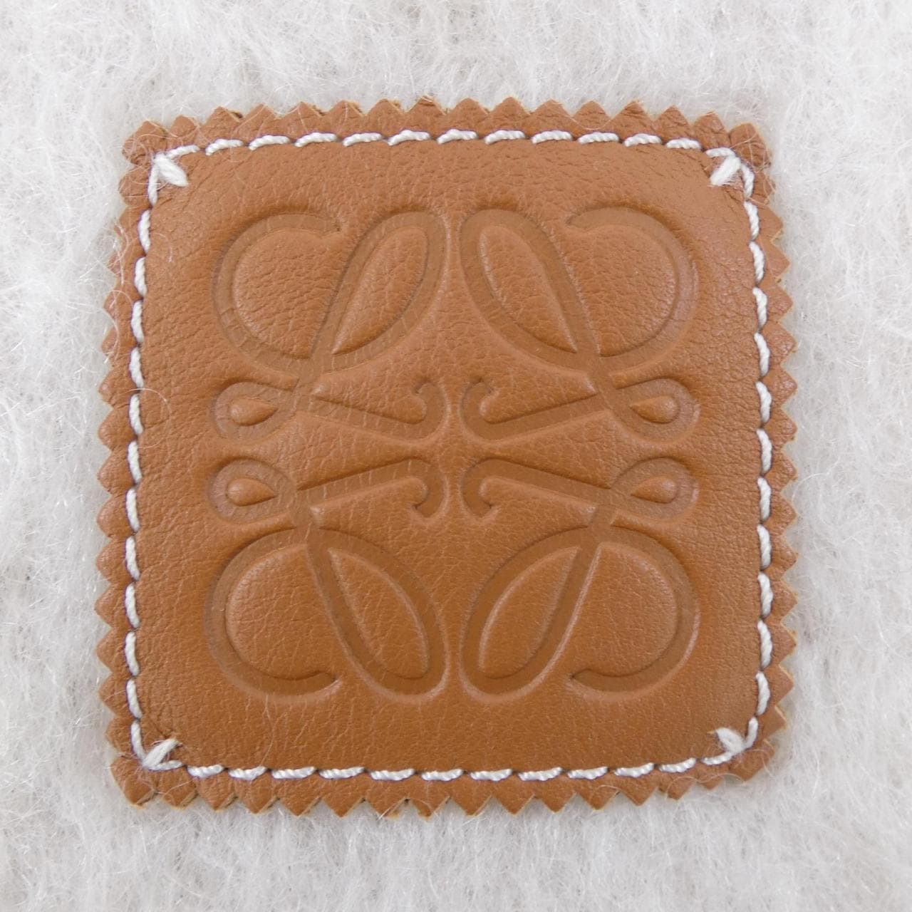 ロエベ LOEWE F655254×01 MUFFLER