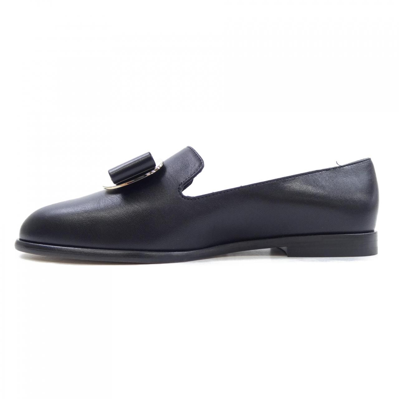 FERRAGAMO鞋