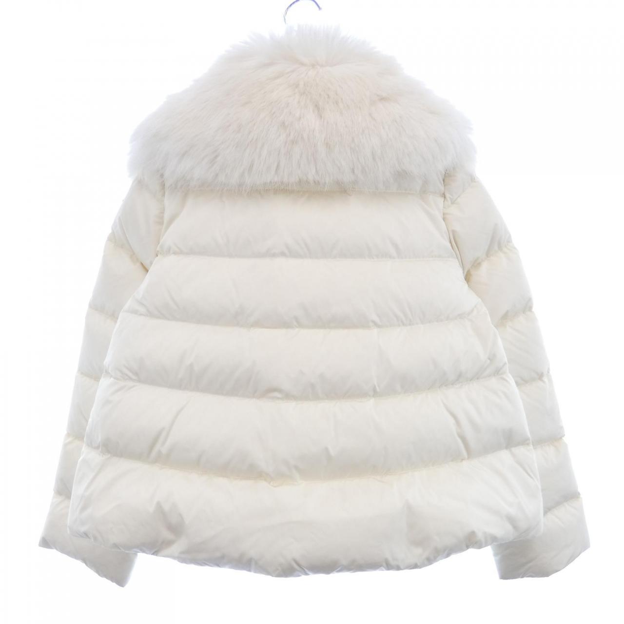 モンクレール MONCLER ダウンジャケット