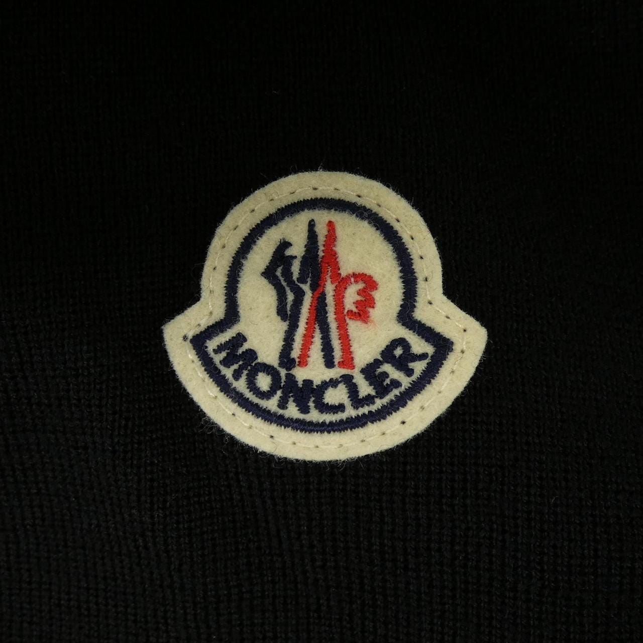 モンクレール MONCLER 10919B00016 M1131 ダウンジャケット