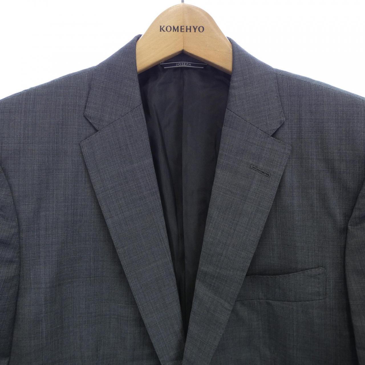 Joseph JOSEPH suit