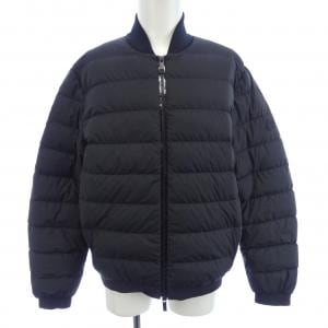 モンクレール MONCLER ダウンジャケット